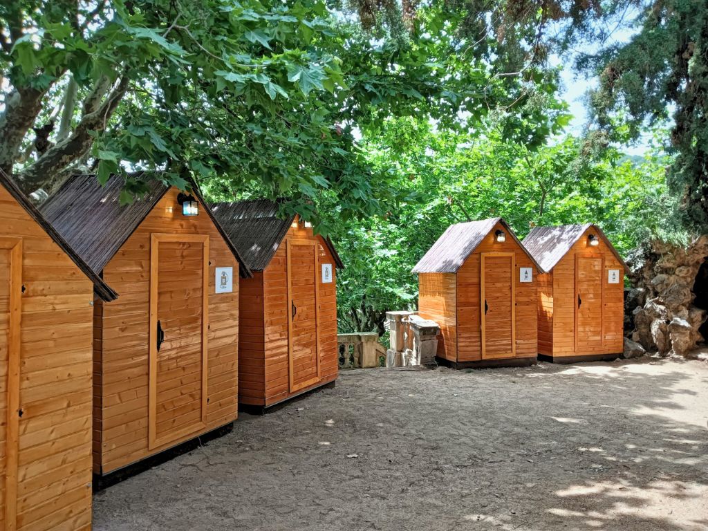 GARDEN CABIN (1)
