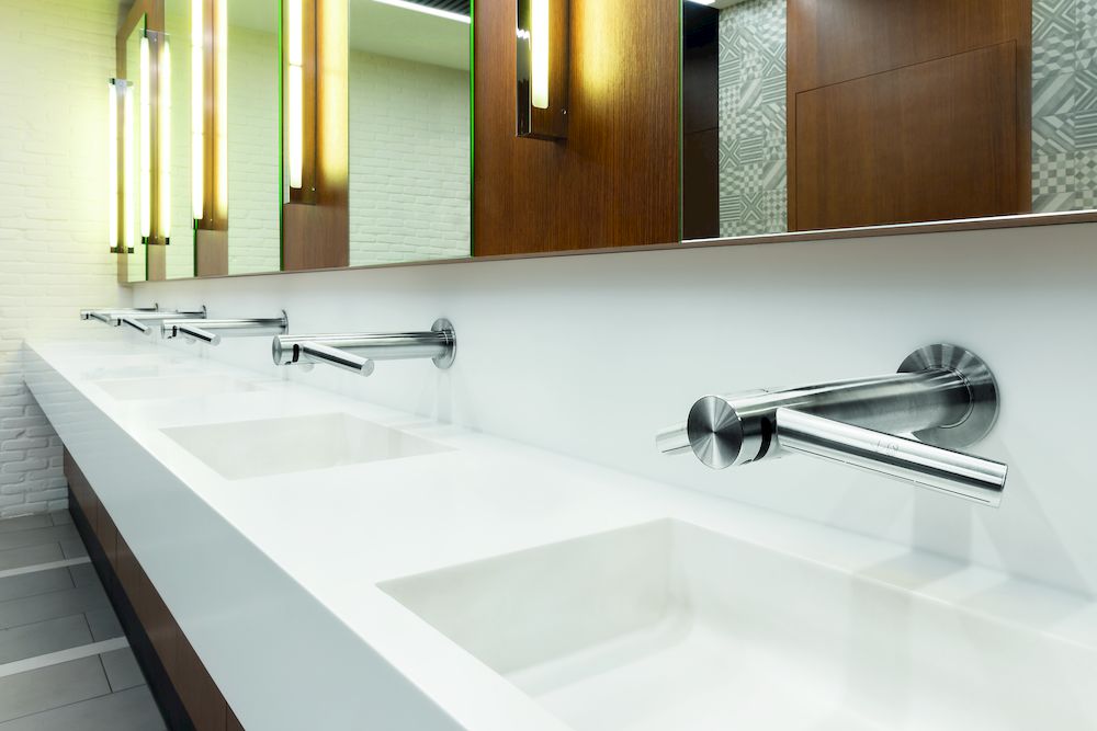 NFGU_DocksBruxsel_011-CMYK-CaseStudy-BathroomExtended-AirbladeTap-A3_MIX.psd_preview